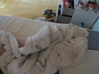 Julmodels Bedroom-B2's Live Sex Cam Show