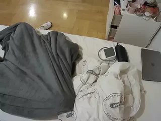 Julmodels Bedroom-B2's Live Sex Cam Show
