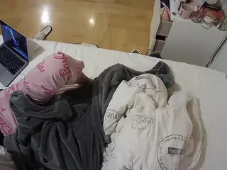 Julmodels Bedroom-B2's Live Sex Cam Show
