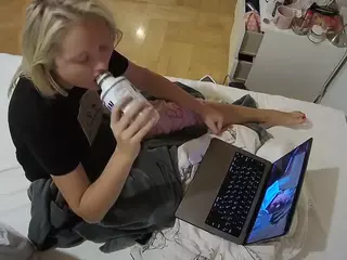 Julmodels Bedroom-B2's Live Sex Cam Show