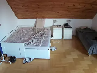 Julmodels Bedroom-B3's Live Sex Cam Show