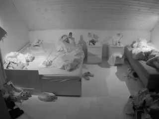 Julmodels Bedroom-B3's Live Sex Cam Show