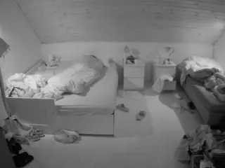 Julmodels Bedroom-B3's Live Sex Cam Show