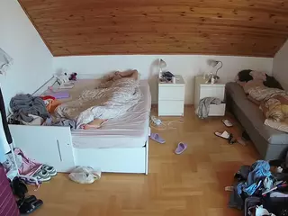 Julmodels Bedroom-B3's Live Sex Cam Show