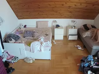 Julmodels Bedroom-B3's Live Sex Cam Show