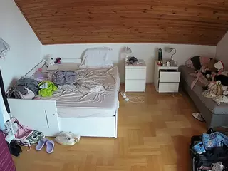 Julmodels Bedroom-B3's Live Sex Cam Show