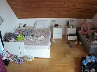 Julmodels Bedroom-B3's Live Sex Cam Show