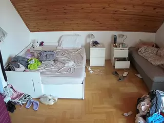 Julmodels Bedroom-B3's Live Sex Cam Show