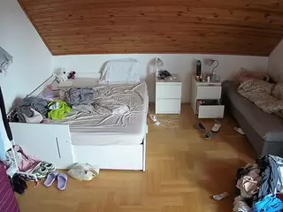 Julmodels Bedroom-B3's Live Sex Cam Show