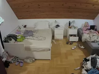 Julmodels Bedroom-B3's Live Sex Cam Show