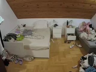 Julmodels Bedroom-B3's Live Sex Cam Show