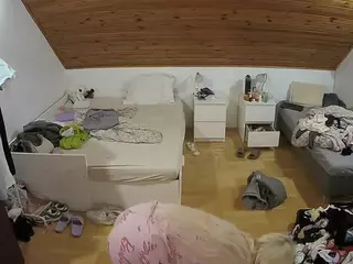 Julmodels Bedroom-B3's Live Sex Cam Show