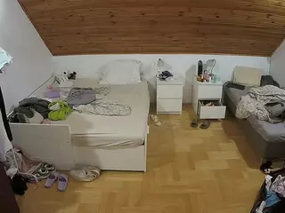 Julmodels Bedroom-B3's Live Sex Cam Show