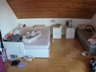 Julmodels Bedroom-B3's Live Sex Cam Show