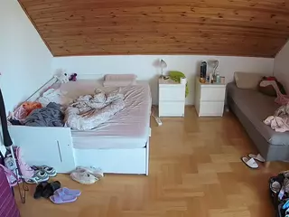 Julmodels Bedroom-B3's Live Sex Cam Show