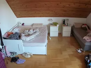 Julmodels Bedroom-B3's Live Sex Cam Show