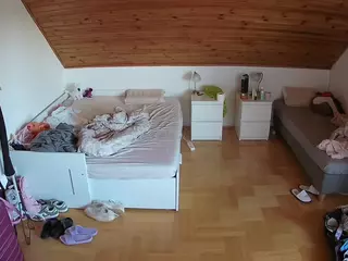 Julmodels Bedroom-B3's Live Sex Cam Show