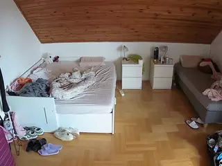 Julmodels Bedroom-B3's Live Sex Cam Show