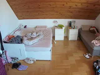 Julmodels Bedroom-B3's Live Sex Cam Show