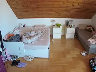 Julmodels Bedroom-B3's Live Sex Cam Show
