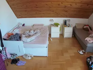 Julmodels Bedroom-B3's Live Sex Cam Show