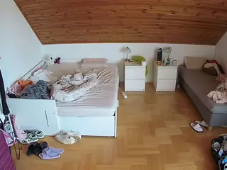 Julmodels Bedroom-B3's Live Sex Cam Show