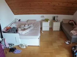 Julmodels Bedroom-B3's Live Sex Cam Show