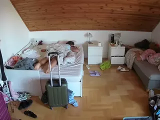 Julmodels Bedroom-B3's Live Sex Cam Show