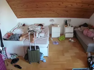 Julmodels Bedroom-B3's Live Sex Cam Show