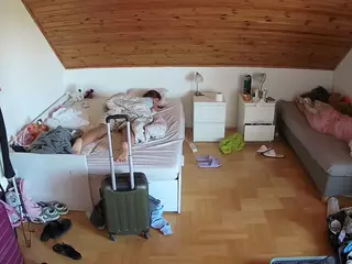 Julmodels Bedroom-B3's Live Sex Cam Show