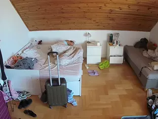 Julmodels Bedroom-B3's Live Sex Cam Show