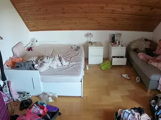 Julmodels Bedroom-B3's Live Sex Cam Show