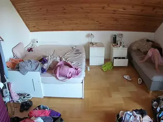 Julmodels Bedroom-B3's Live Sex Cam Show