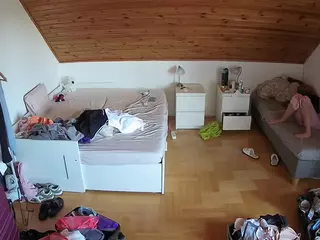Julmodels Bedroom-B3's Live Sex Cam Show