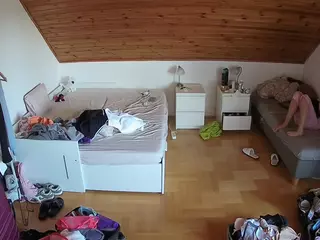 Julmodels Bedroom-B3's Live Sex Cam Show