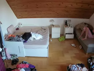 Julmodels Bedroom-B3's Live Sex Cam Show