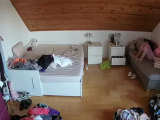 Julmodels Bedroom-B3's Live Sex Cam Show