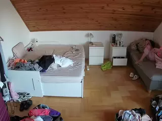 Julmodels Bedroom-B3's Live Sex Cam Show