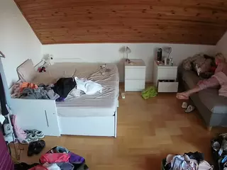 Julmodels Bedroom-B3's Live Sex Cam Show