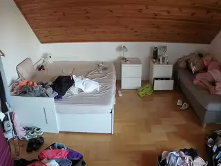 Julmodels Bedroom-B3's Live Sex Cam Show