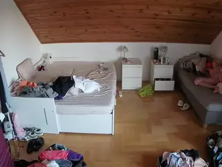 Julmodels Bedroom-B3's Live Sex Cam Show