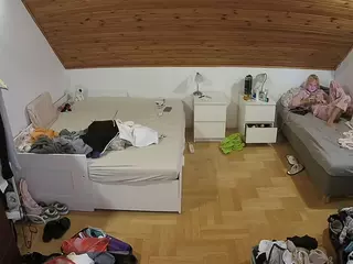 Julmodels Bedroom-B3's Live Sex Cam Show