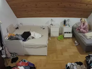 Julmodels Bedroom-B3's Live Sex Cam Show