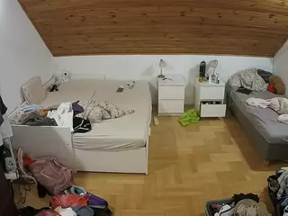 Julmodels Bedroom-B3's Live Sex Cam Show