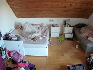 Julmodels Bedroom-B3's Live Sex Cam Show