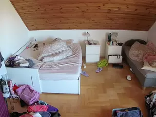 Julmodels Bedroom-B3's Live Sex Cam Show