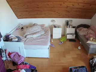 Julmodels Bedroom-B3's Live Sex Cam Show