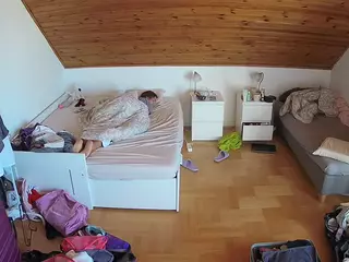 Julmodels Bedroom-B3's Live Sex Cam Show