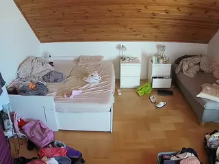 Julmodels Bedroom-B3's Live Sex Cam Show