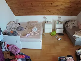 Julmodels Bedroom-B3's Live Sex Cam Show
